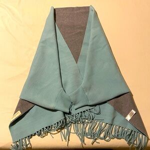 Kloth & Clover sleeved cloak